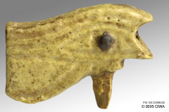 Udjat eye amulet-pendant, Dyn. 26