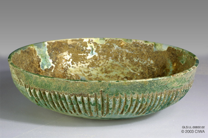 Virtual Egyptian - Ribbed glass bowl, Alexandria, 50 BC-50 AD