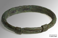 Extensible bronze bracelet, Dyn. 18