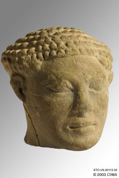 Head, realistic portrait in stone, Dyn 18