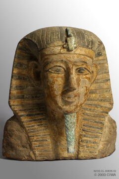 King wearing the nemes, New Kingdom