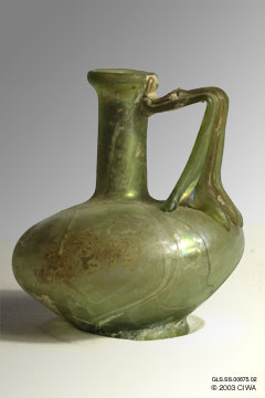 Iridescent glass oinochoe, 20 BC-100 AD 