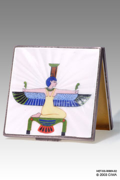 Flinders Petrie?s cigarette case